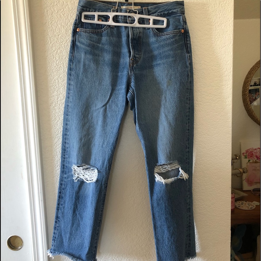 Size 26 Straight leg Levi jeans